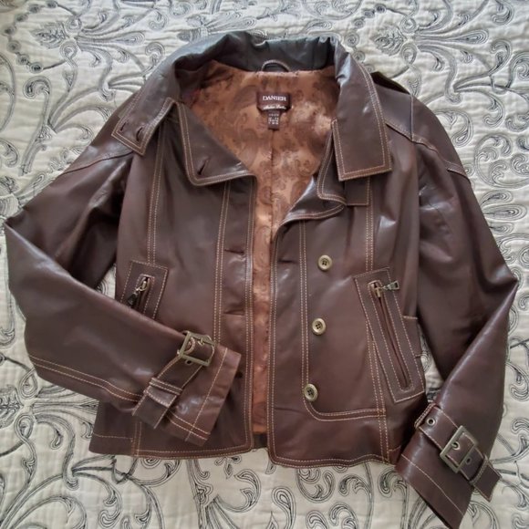 Danier leather jacket - Picture 1 of 4